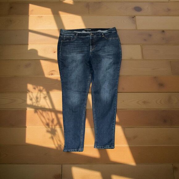 Plus Size Maurices High Rise Jeans Size 24W Regular 44x31 #119 - Picture 1 of 5
